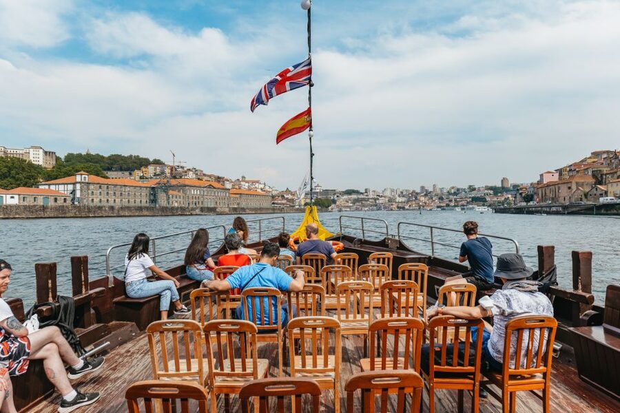 Porto: River Douro 6 Bridges Cruise - Passing beneath six bridges