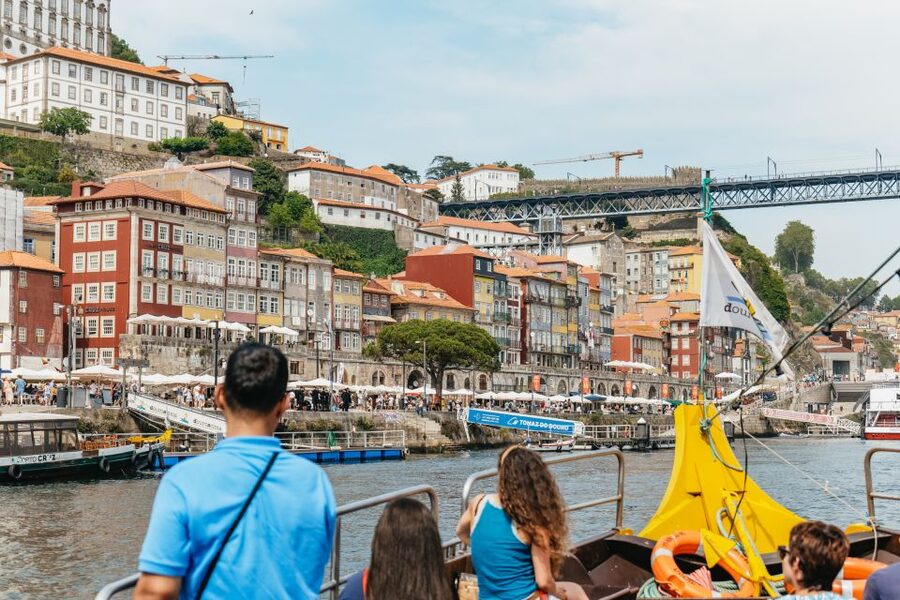 Porto: River Douro 6 Bridges Cruise - How much information will you receive?