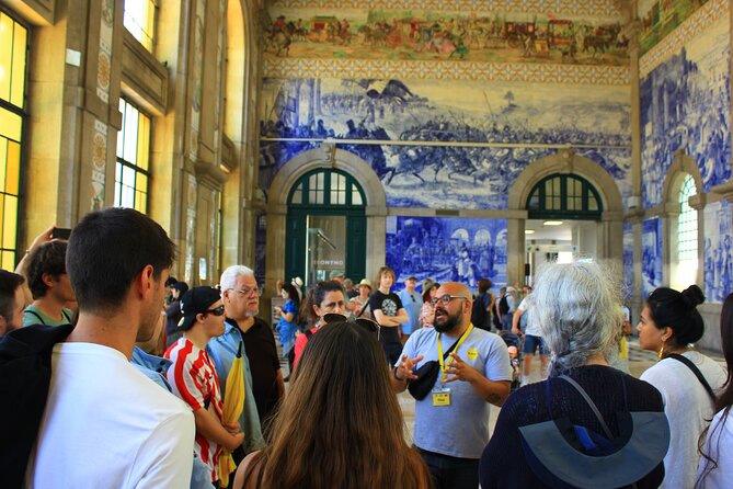 Porto's #1 Walking Tour - The Vitória viewpoint and Porto’s steep streets