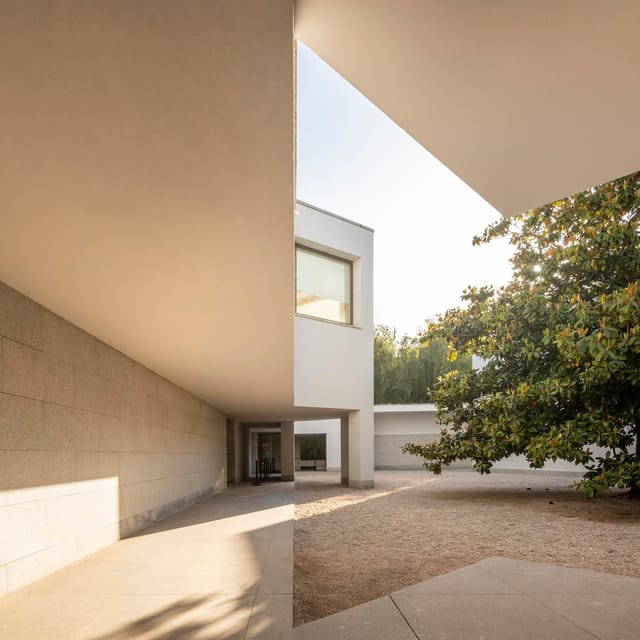 Porto: Serralves Foundation All Access Pass - Starting with Álvaro Siza Vieira’s contemporary art museum