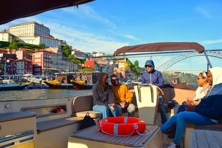 Porto: Six Bridges Douro River Cruise with Drinks - Booking flexibility and value