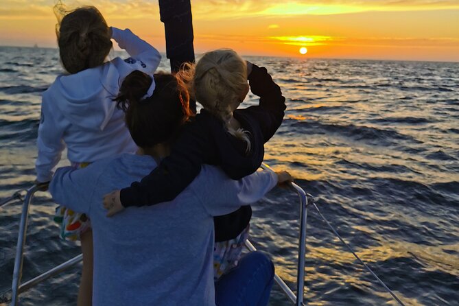 Porto: Sunset or Daytime, Charming Sailboat Cruise on the Douro River - Downriver to the Douro Estuary