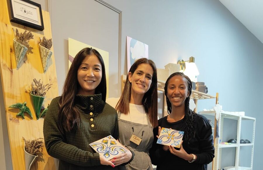 Porto: Tile Painting and Cocktails in Downtown Porto - Collecting your tile after the class