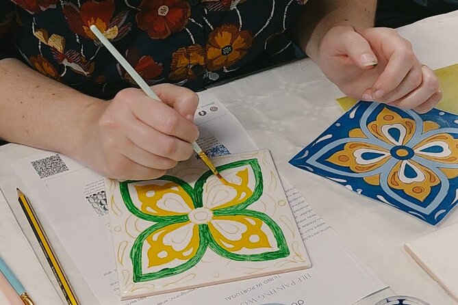 Porto: Tile Painting Workshop with Porto Wine (Sé do Porto) - Why painting an azulejo fits a Porto visit