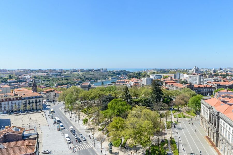 Porto: Torre dos Clerigos Entrance Ticket - Key points to know before climbing