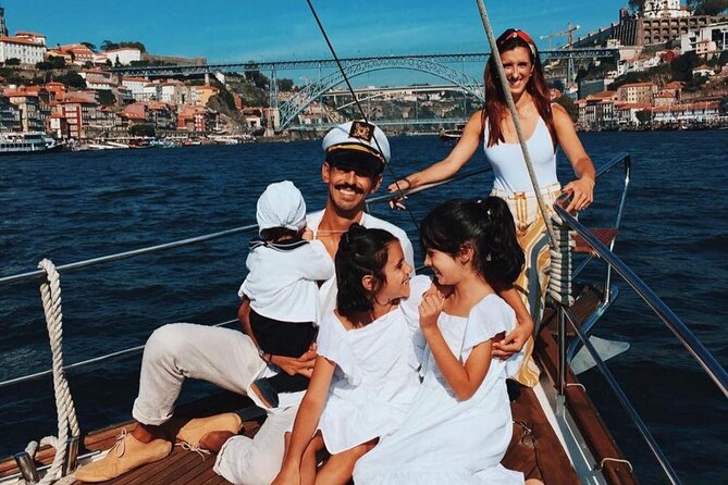 Porto: Tour on the Douro River in a Classic Boat - Two hours between Porto and Gaia