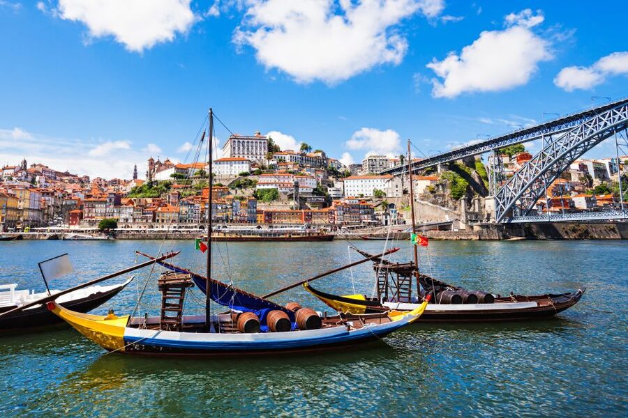 Porto: Tuk-Tuk Tour, Douro River Cruise, and Wine Tasting - Seeing six bridges from the Douro