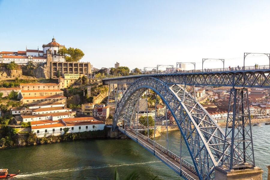 Porto: Tuk-Tuk Tour, Douro River Cruise, and Wine Tasting - Who will enjoy this Porto combination?