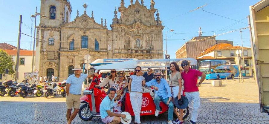 Porto: Tuk-Tuk Tour, Douro River Cruise, and Wine Tasting - What the guides add to the ride