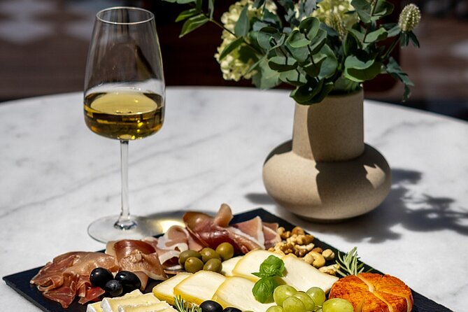 Porto Wine Tasting Experience with Portuguese Tapas Plate - The hosts make the difference