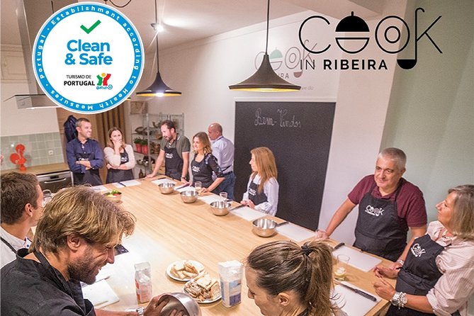 Portuguese Cooking Class in Porto with Portuguese Wine - Shellfish, sauce, and the best bread-soaking moment