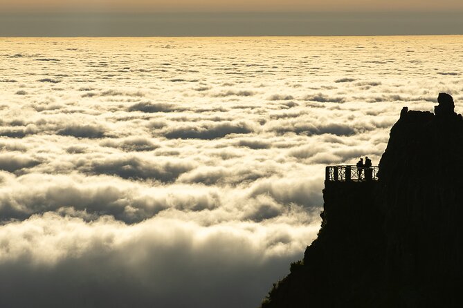 PR1 Sunrise Pico do Arieiro Self-Guided Hiking Transfer - Why the sunrise start is worth the lost sleep
