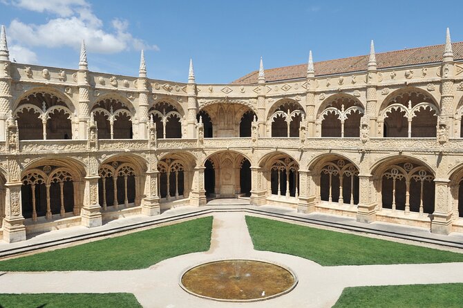 Private 4-Hour Lisbon City Highlights Tour by Tuktuk - Crossing to Belém and the river monuments
