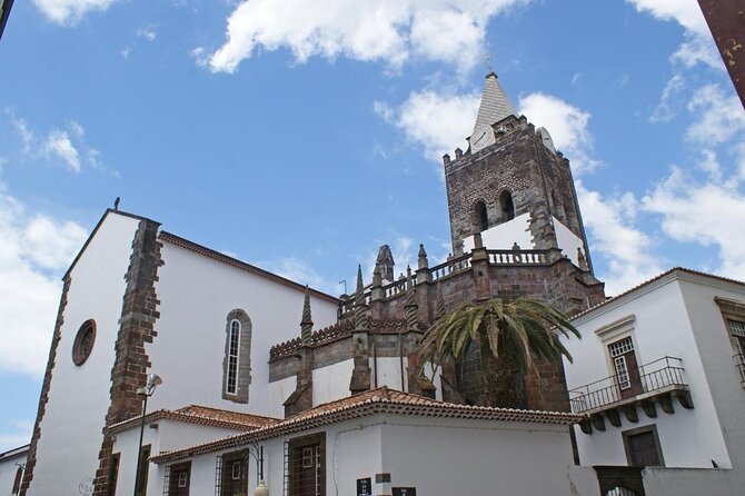 Private Funchal City Tour by Tukxi - What the guides add to the ride