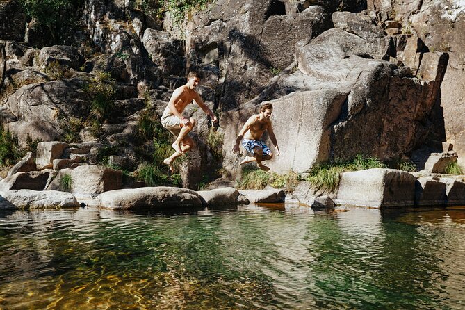 Private Geres National Park Tour with Lunch and Transfers - Guides who shape the day