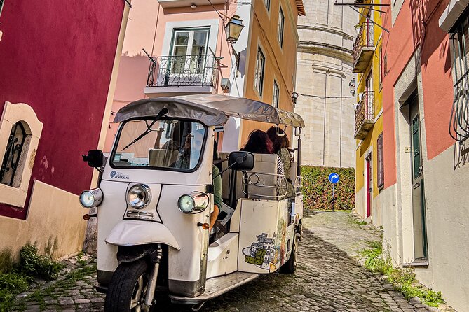 Private Half-Day Eco Tuk Tuk Tour in Lisbon - São Vicente, the National Pantheon, and Graça