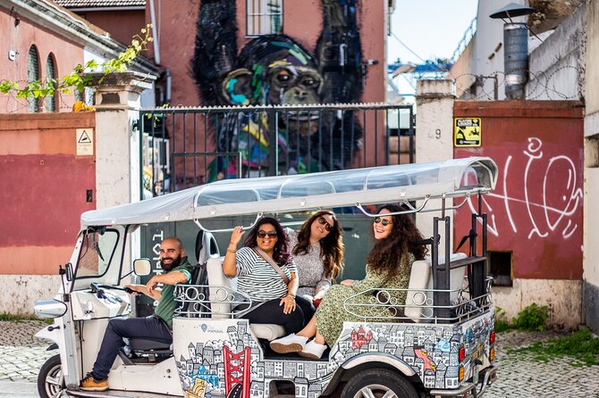 Private Half-Day Eco Tuk Tuk Tour in Lisbon - The ginjinha stop