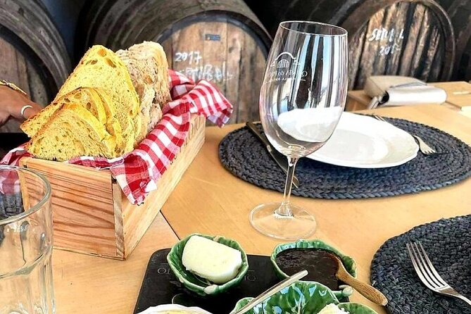 Private Lisbon-Arrábida Wine Tour: 3 Wineries, Coast & Heritage - Arrábida’s coast: the scenic break between tastings