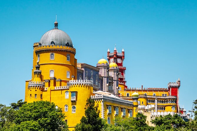 Private Local Sintra Tour: Palaces & Coast by Classic Car or Jeep - Cabo da Roca, once the end of the world