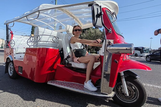 Private Tour in Lisbon with Tuk Tuk - Feira da Ladra and Senhora do Monte