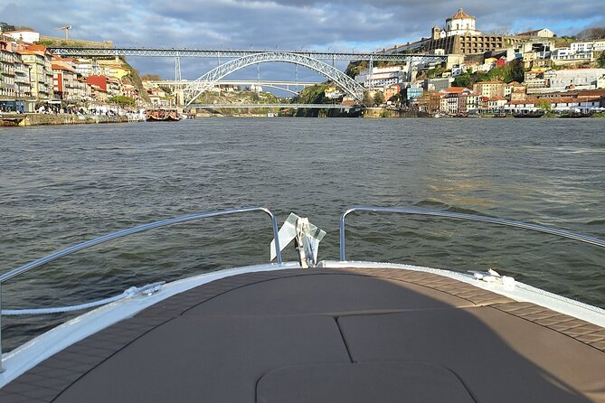 Private Tour of the 6 Bridges with Port Wine - Starting at Marina do Freixo
