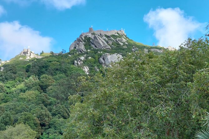 Private Tour Sintra, Palaces and Mountain Tuk Tuk(2 to 6 people) - Biester Palace and a touch of movie history