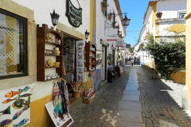 Prívate tour to Fátima, Batalha, Nazaré and Óbidos - Óbidos: the most rewarding final stop