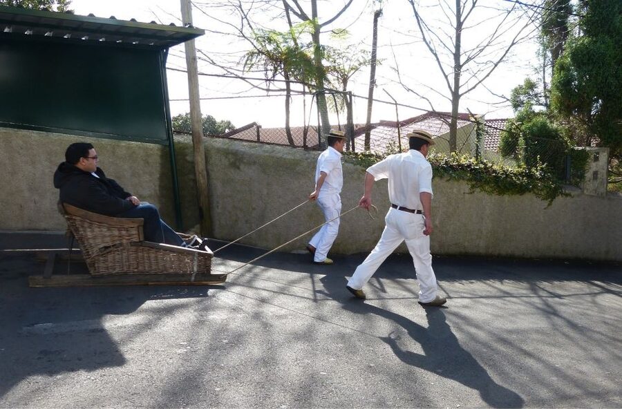 Private tour:Tuk Tuk Ride to Monte Funchal Toboggans - Key points at a glance