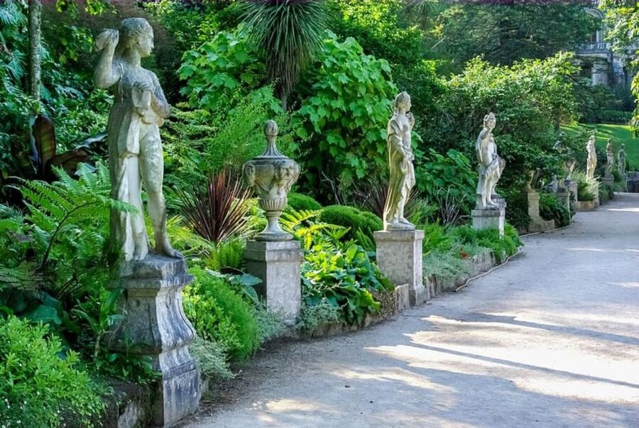 Quinta da Regaleira Skip-the-Ticket-Line Entry & Audioguide - A self-guided route through the palace and grounds