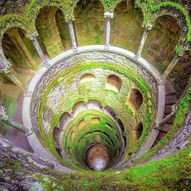 Quinta da Regaleira Skip-the-Ticket-Line Entry & Audioguide - Chapel, aquarium, greenhouse, and palace