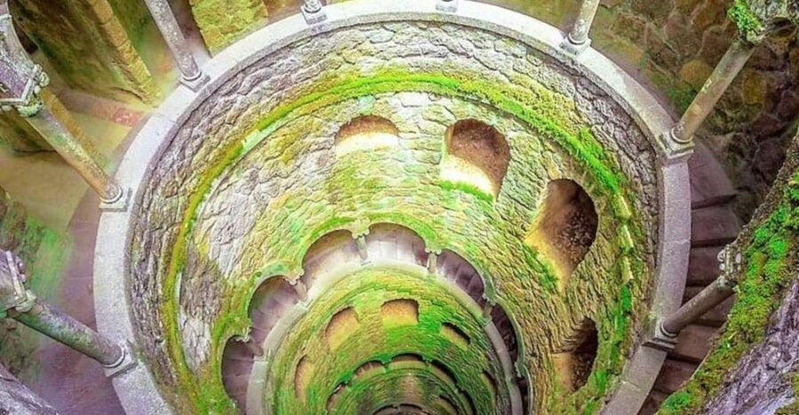 Quinta da Regaleira Skip-the-Ticket-Line Entry & Audioguide - Entering with a timed ticket