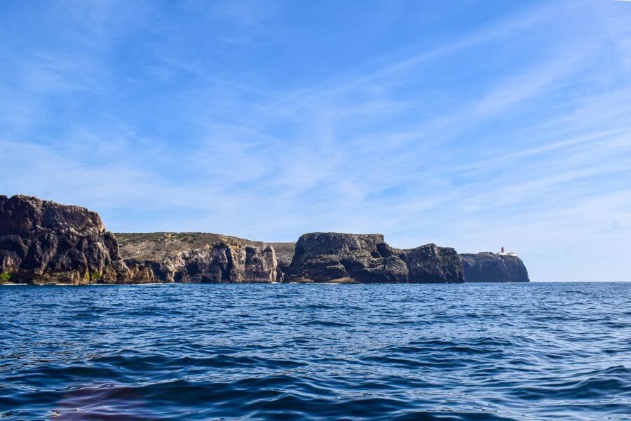 Sagres: Wildlife Tour Dolphins and Caves - Entering Pirate Cave and the limestone formations