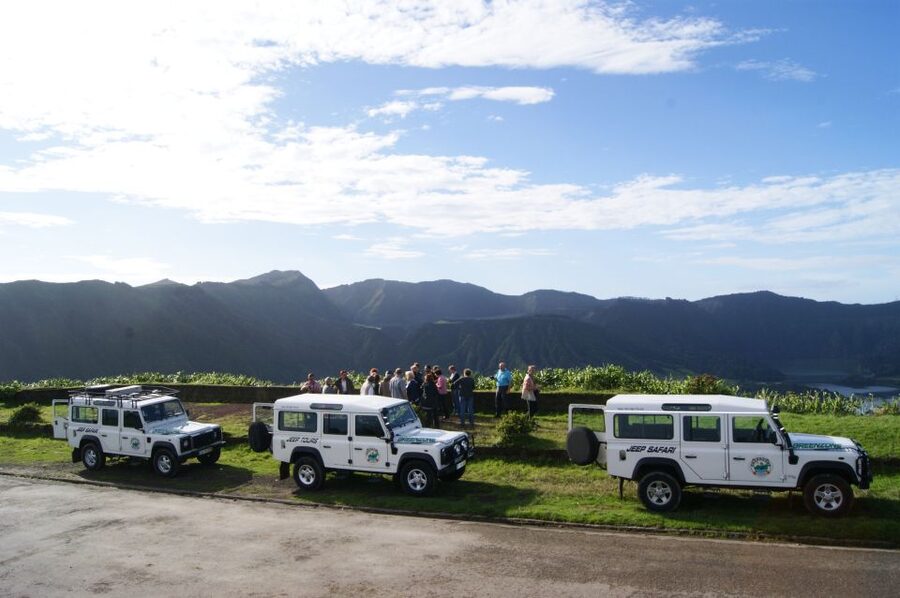 São Miguel, Azores: Sete Cidades Half-Day Jeep Tour - Sete Cidades Village Inside the Caldera