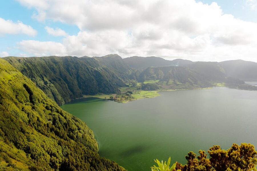 Sao Miguel: Buggy Tour Around Sete Cidades Volcano - From paved roads to Sete Cidades dirt tracks