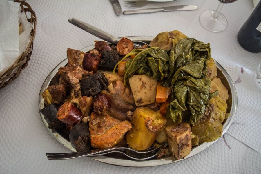São Miguel East: Full-Day Van Tour with Lunch - What $85 includes, and what it does not