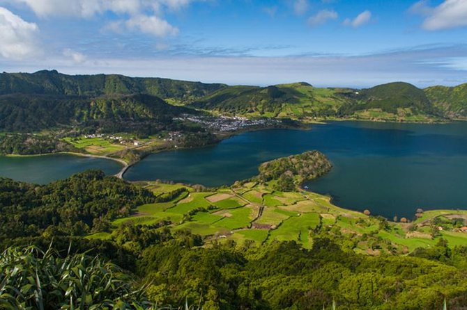São Miguel West Full Day Tour with Setes Cidades Including Lunch - Sete Cidades from three viewpoints