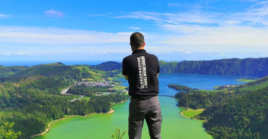 São Miguel West: Sete Cidades and Fogo Tour with Lunch - Why this eight-hour route works well