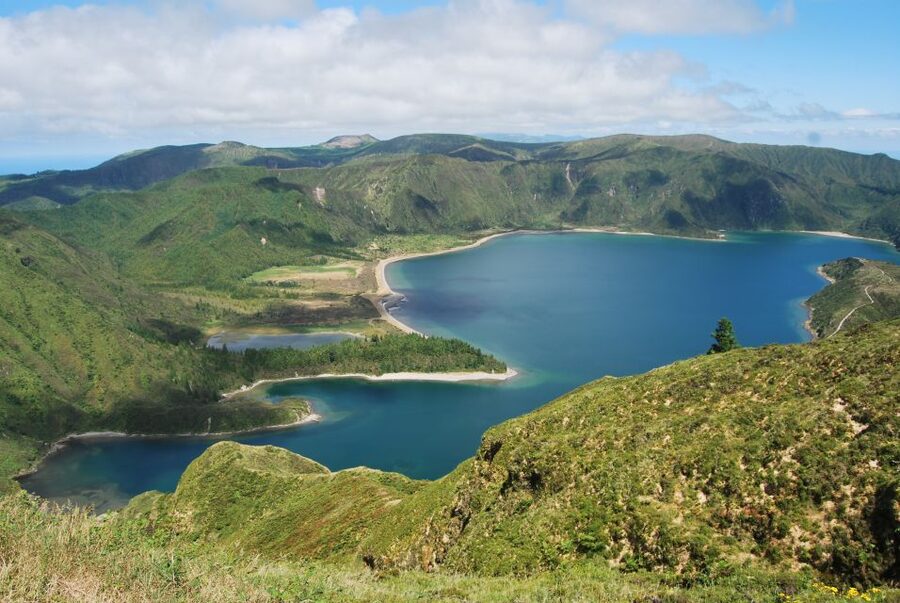 São Miguel: Whales & Volcano Full-Day Tour with Lunch - The guide can shape the whole day