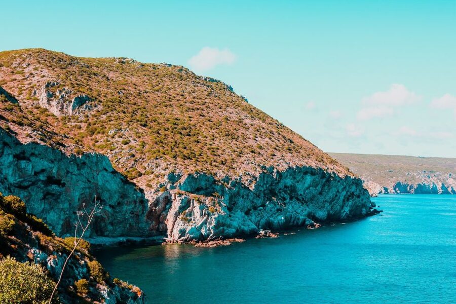 Sesimbra: Arrábida Beaches & Caves Boat Tour with Snorkeling - Key points to know before you book