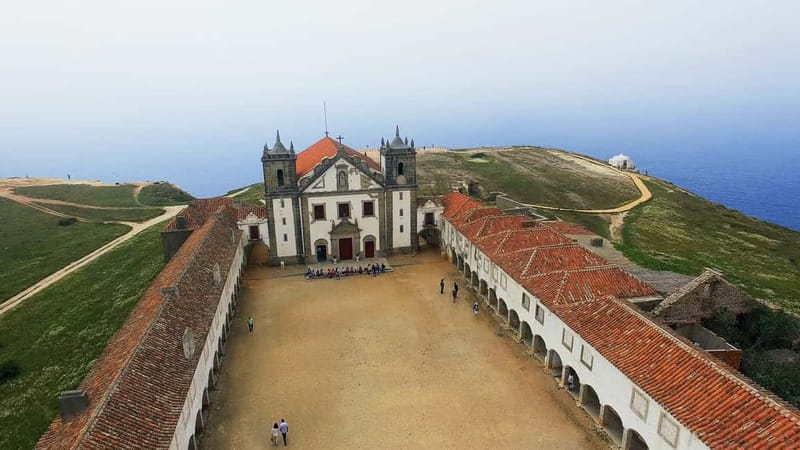 Sesimbra & Arrábida National Park Tour with 5 Wines Tasting - Sesimbra Castle above the fishing town