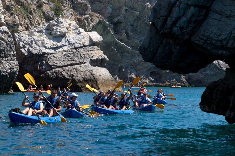 Sesimbra: Arrabida Natural Park & Caves Guided Kayaking Tour - What to bring for a more comfortable outing