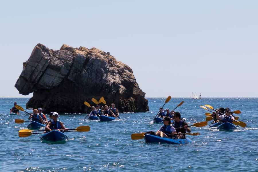 Sesimbra: Arrabida Natural Park & Caves Guided Kayaking Tour - Caves, tunnels, and the quiet side of the coast
