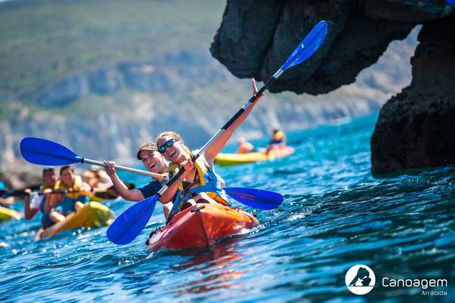 Sesimbra: Arrábida Natural Park Guided Kayaking Tour - The quiet beach stop and Portuguese pastry