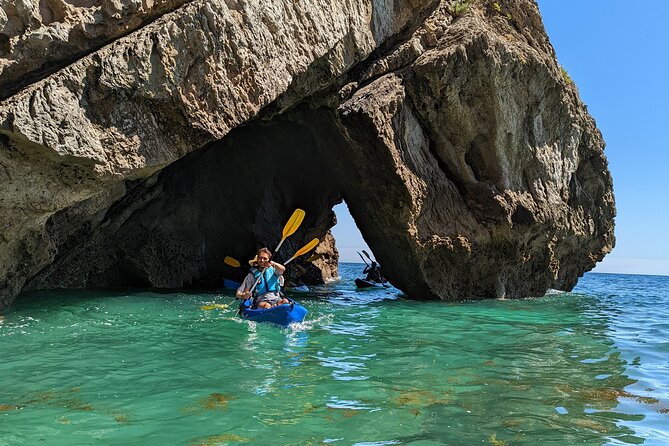 Sesimbra : Guided Kayak Tour in Arrábida Natural Park & Caves - What the three hours feel like