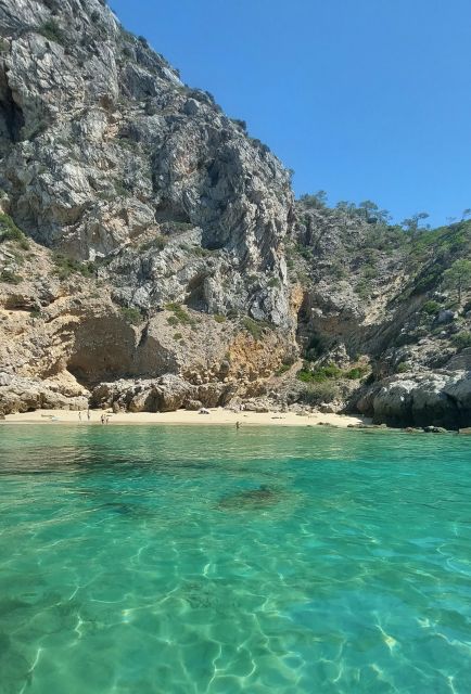 Sesimbra: Secret Bays and Beaches Boat Tour with Snorkeling - Key points to know before you book