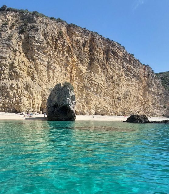 Sesimbra: Secret Bays and Beaches Boat Tour with Snorkeling - Inferno Beach keeps the route moving