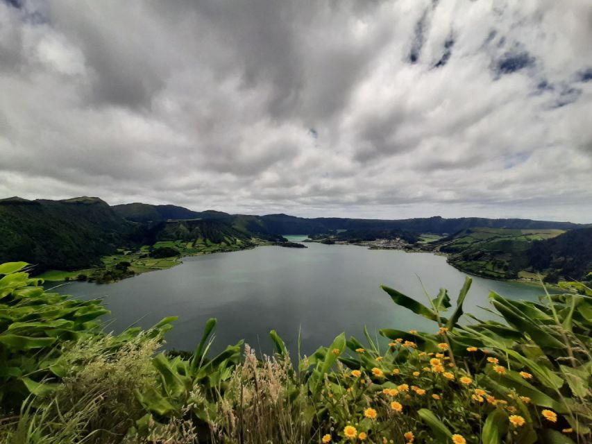 Sete Cidades: Half-Day ATV Quad Tour - Muro das Nove Janelas and the first off-road miles