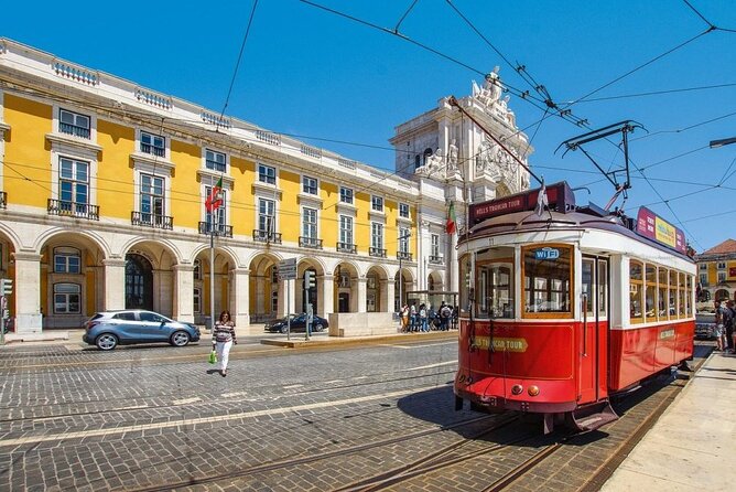 Shared Arrival Transfer: From Lisbon Airport to Hotels - The ride into Lisbon and beyond