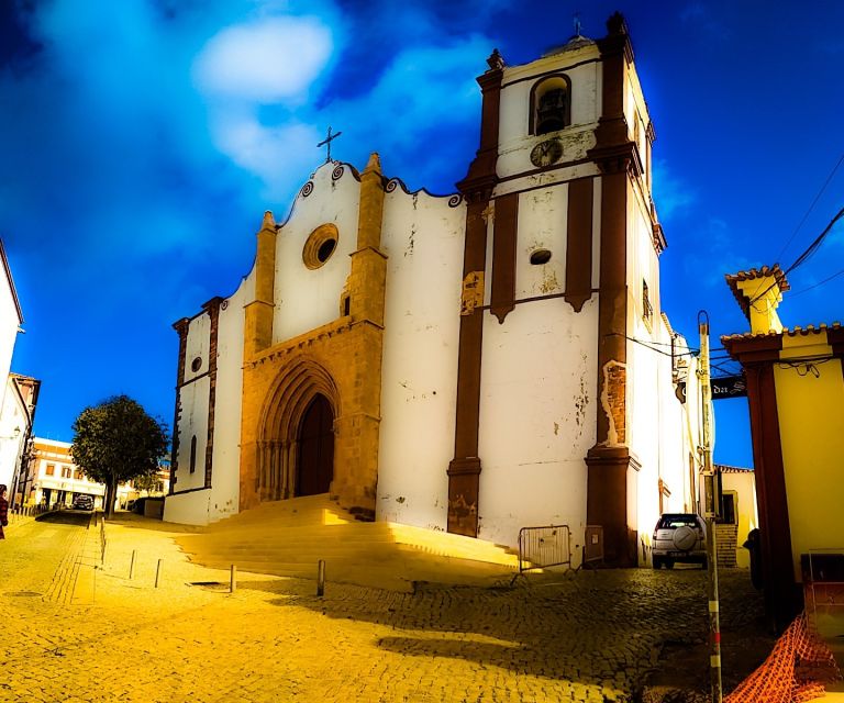 Silves, Caldas and Monchique Wine Tasting: Full Day Tour - Monchique village and a sensible lunch break