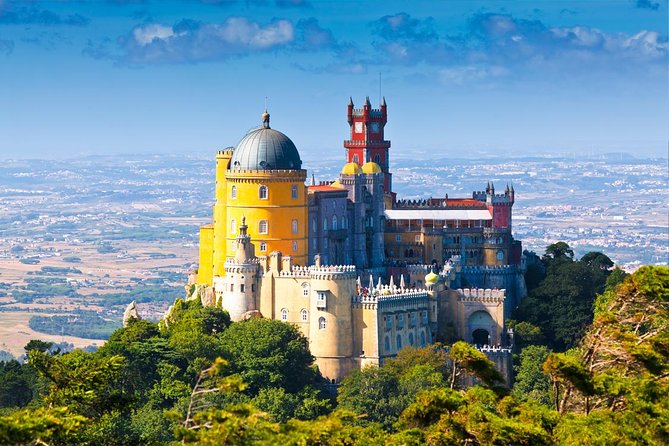 Sintra and Cascais Private Half Day Sightseeing Tour from Lisbon - Weather, fire closures, and backup plans